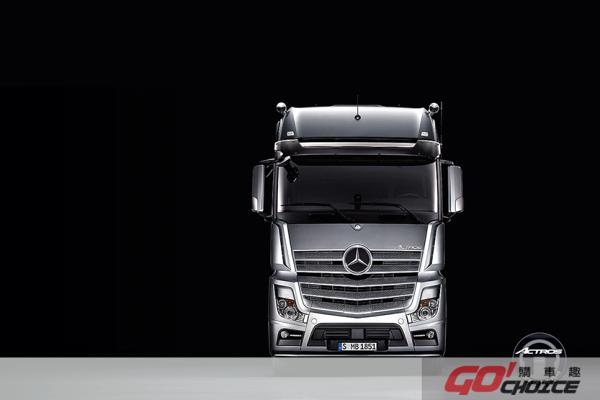 Mercedes-Benz商用重車 以安全領航未來