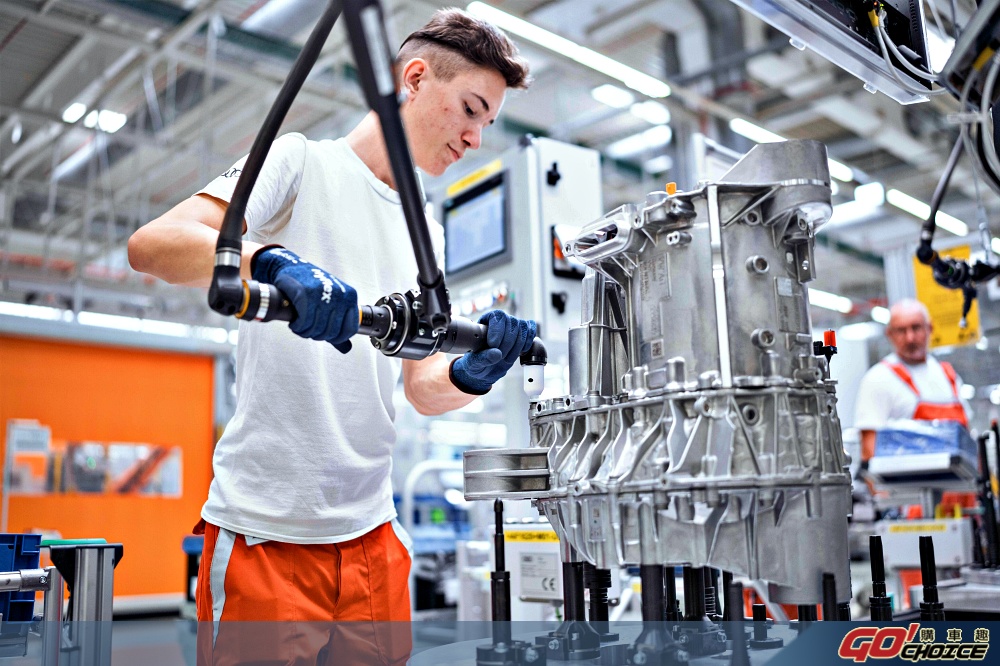 Audi 開始於匈牙利焦爾(Győr)生產PPE 平台電動馬達